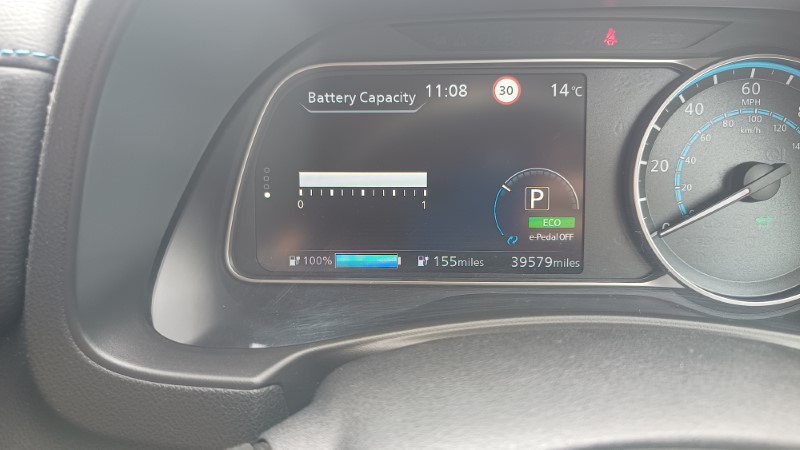 Nissan Leaf White For Sale (21)